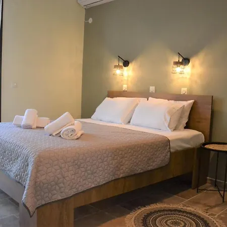 Sancho Hotel *